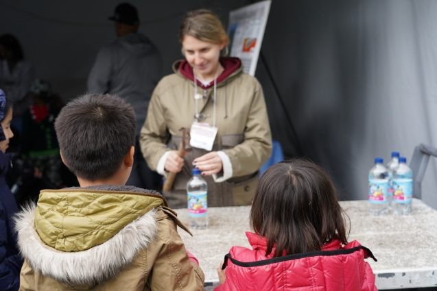 demonstrating volcanic eruptions with a seltzer bottle